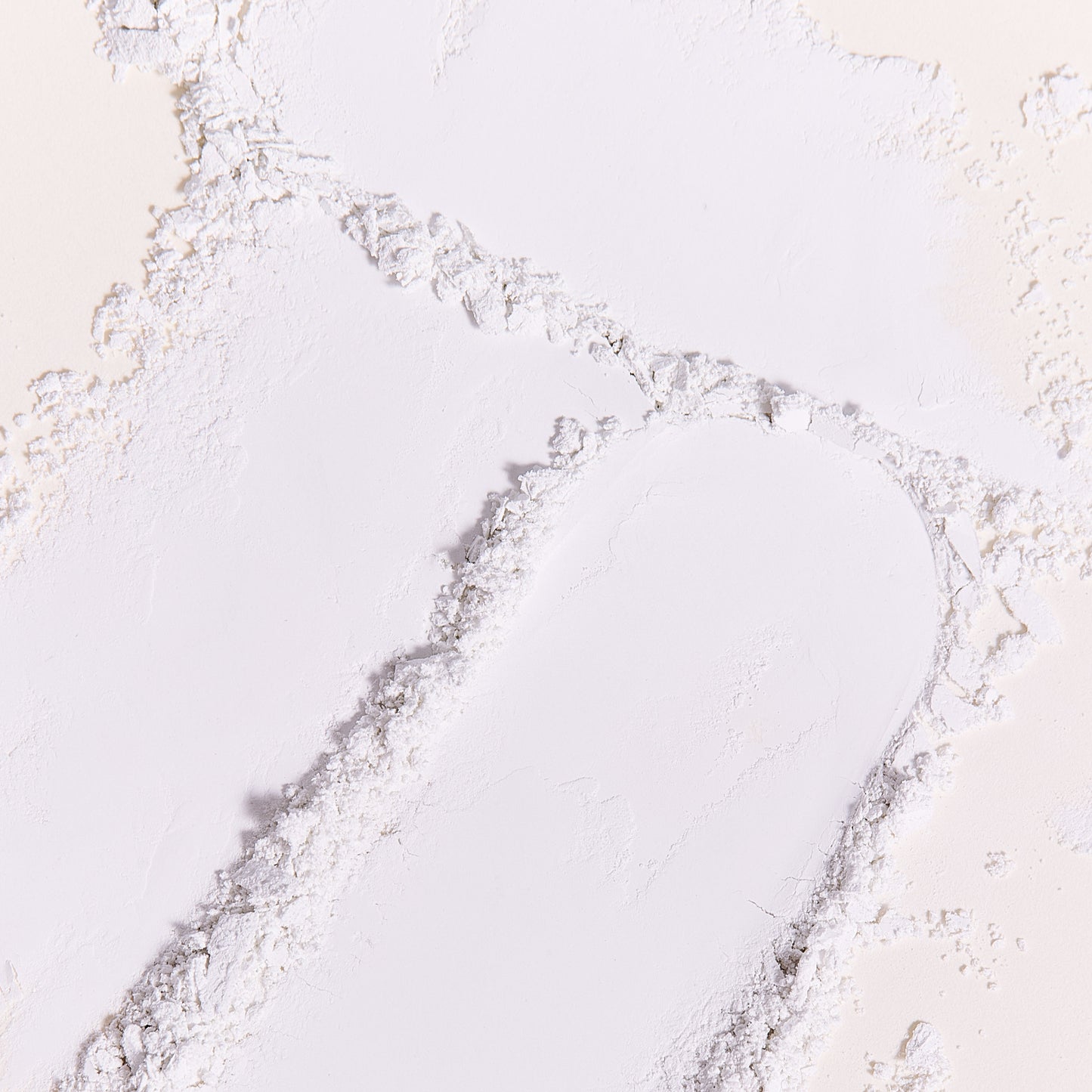 ULTRAMO Round Plastic-Shell Setting White Cake with Powder puff WD086