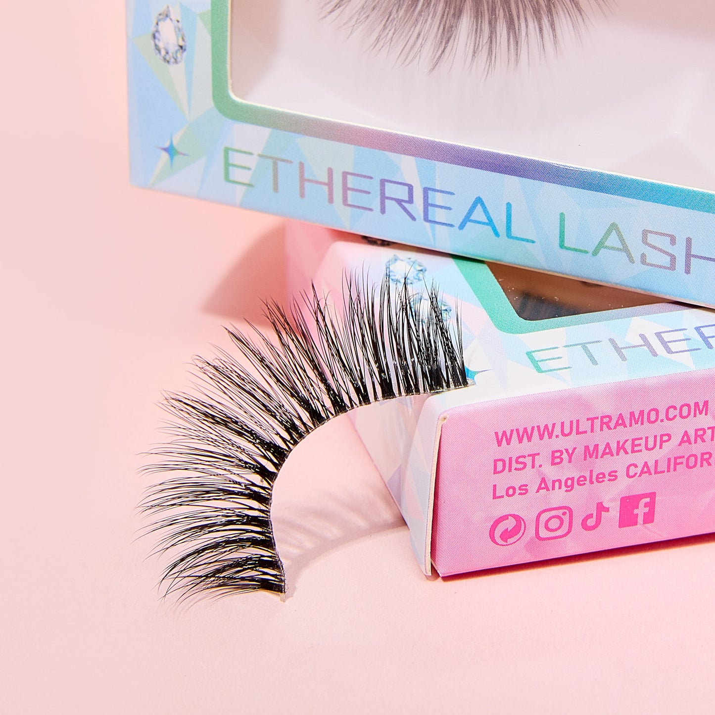 ULTRAMO UAMO Crystal Font Single Pair False Eyelashes WE005